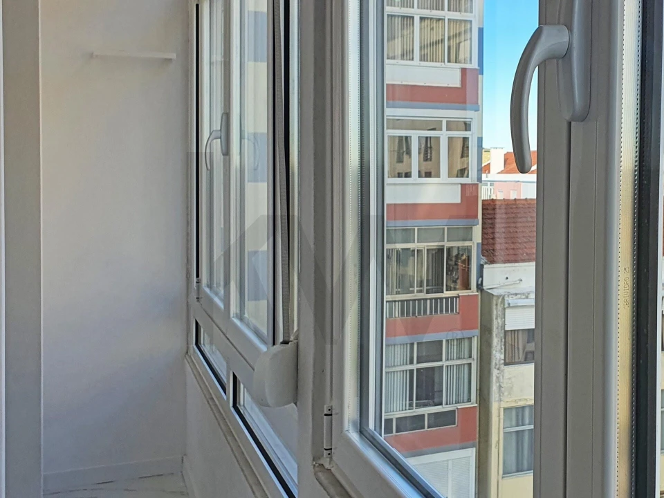 Apartamento T2 para Arrendamento em Almada, Cova da Piedade, Pragal e Cacilhas Foto 3