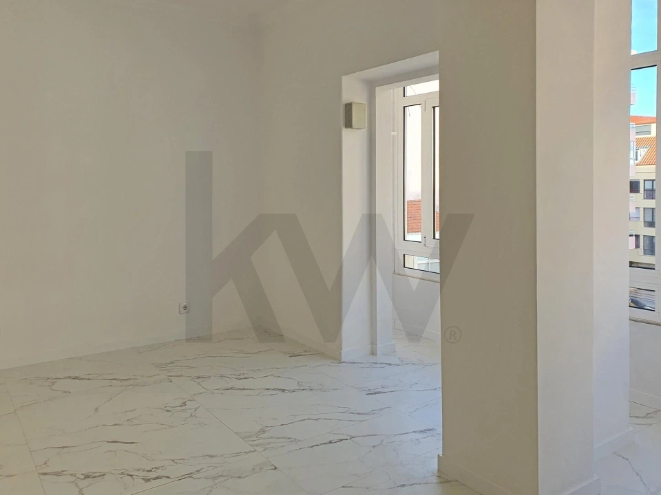 Apartamento T2 para Arrendamento em Almada, Cova da Piedade, Pragal e Cacilhas Foto 2