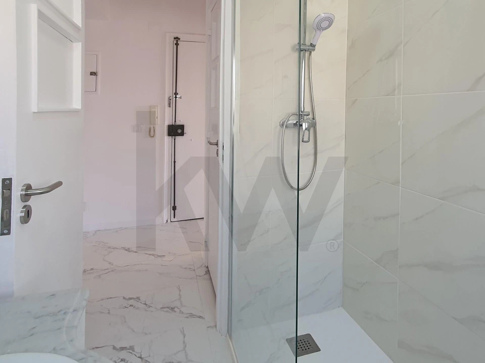 Apartamento T2 para Arrendamento em Almada, Cova da Piedade, Pragal e Cacilhas Foto 10