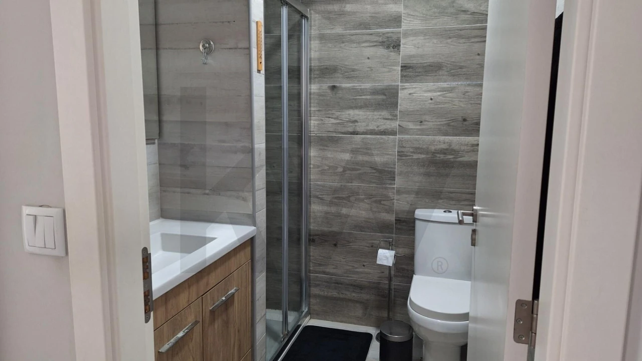 Apartamento T1 para Arrendamento em Vilar de Andorinho Foto 12