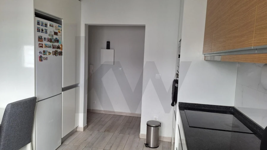 Apartamento T1 para Arrendamento em Vilar de Andorinho Foto 2