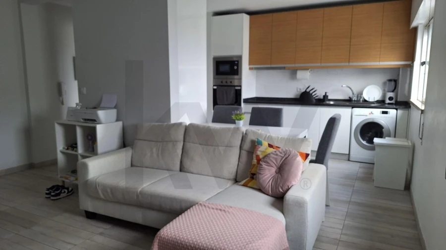 Apartamento T1 para Arrendamento em Vilar de Andorinho Foto 4