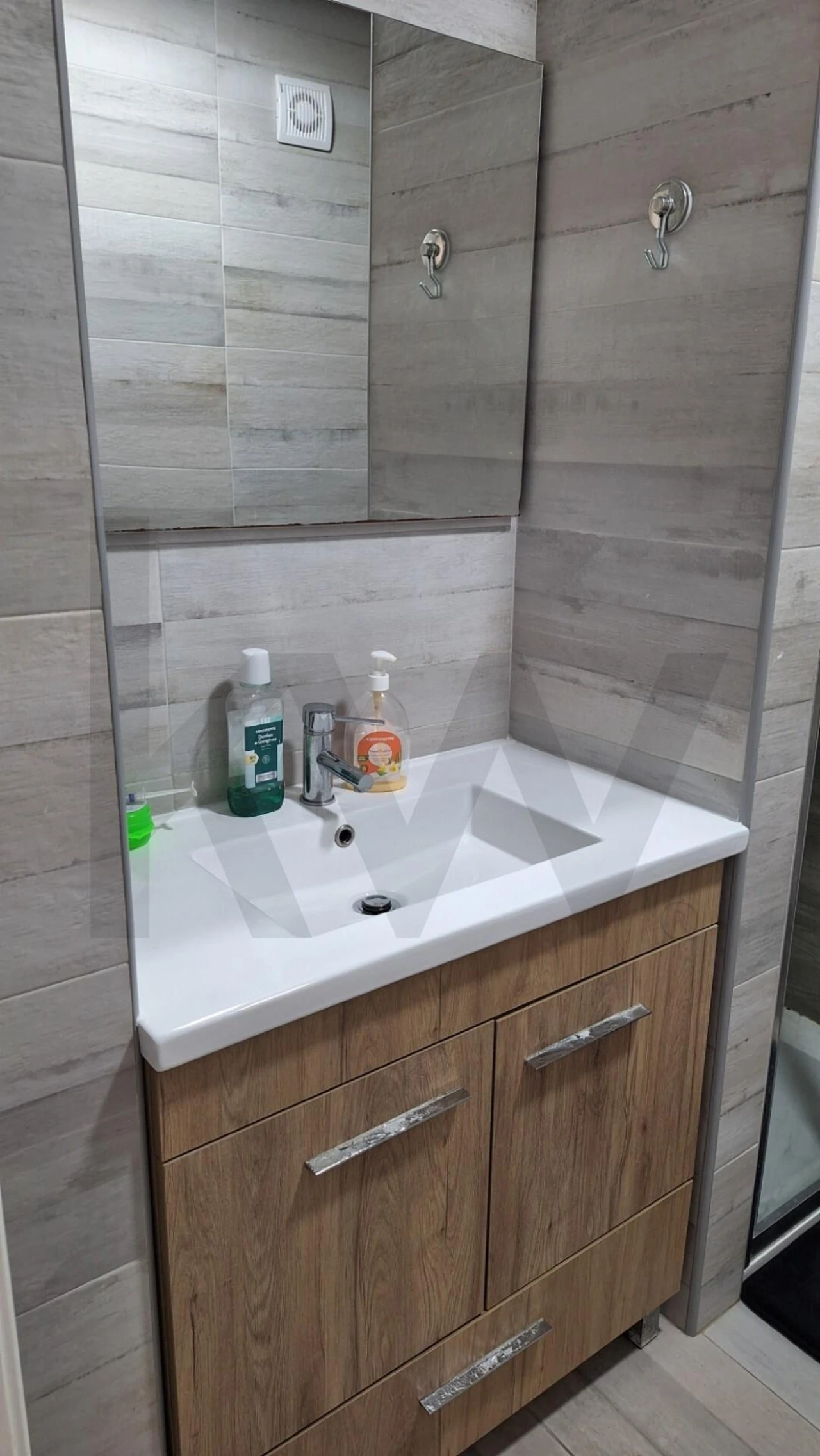 Apartamento T1 para Arrendamento em Vilar de Andorinho Foto 13