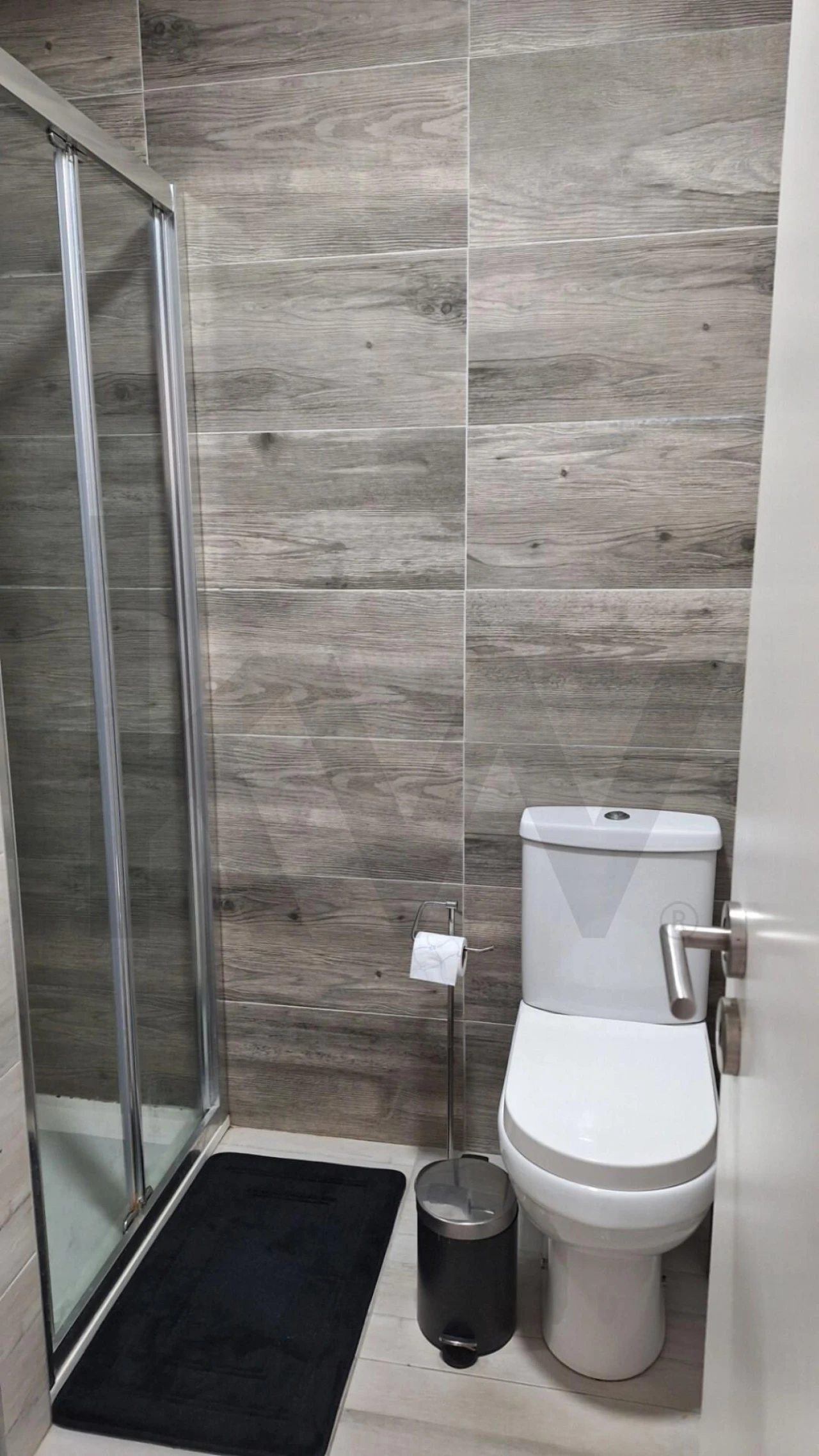 Apartamento T1 para Arrendamento em Vilar de Andorinho Foto 14