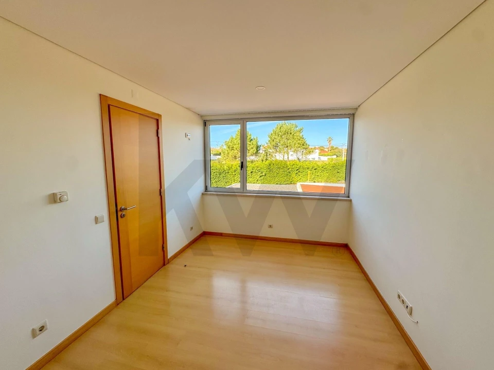 Moradia T3 para Arrendamento em Nossa Senhora do Pópulo, Coto e São Gregório Foto 34