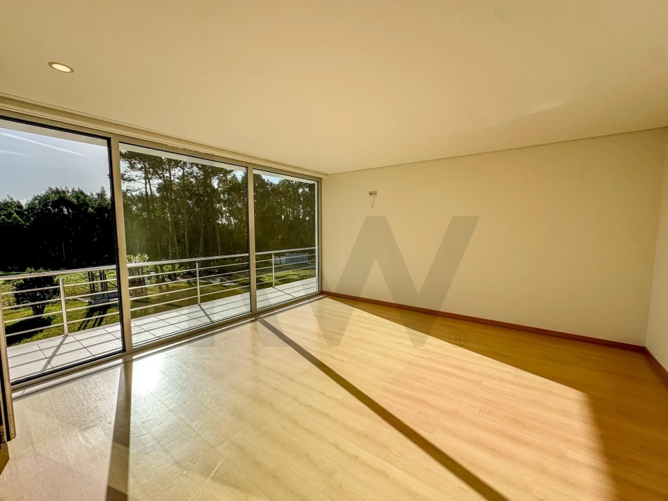 Moradia T3 para Arrendamento em Nossa Senhora do Pópulo, Coto e São Gregório Foto 43