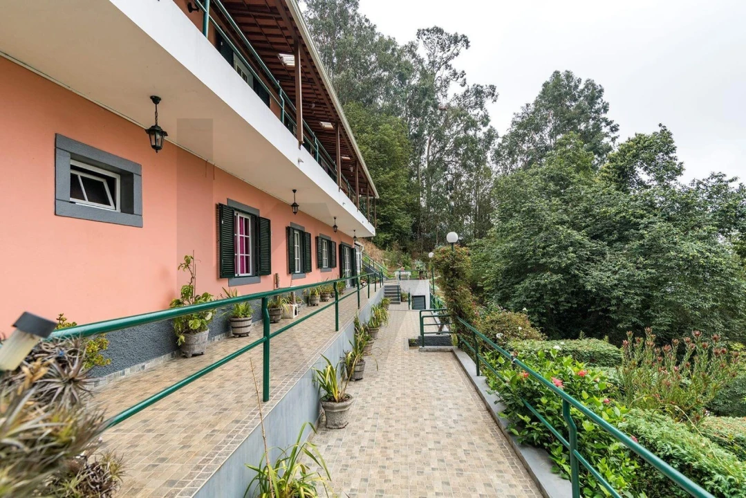 Moradia T5 para Venda em Santo Antonio Foto 25