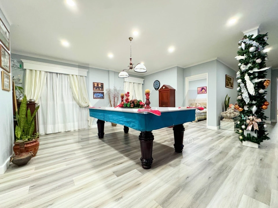 Moradia T5 para Venda em Santo Antonio Foto 6