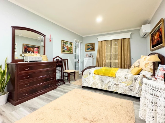 Moradia T5 para Venda em Santo Antonio Foto 17