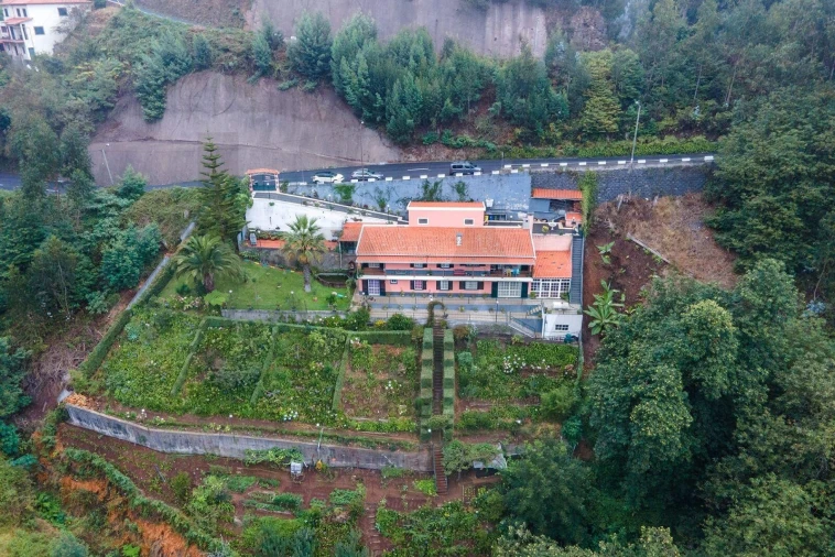 Moradia T5 para Venda em Santo Antonio Foto 30