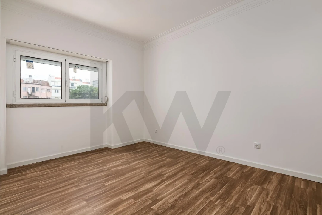 Apartamento T4 para Arrendamento em Campo de Ourique Foto 21