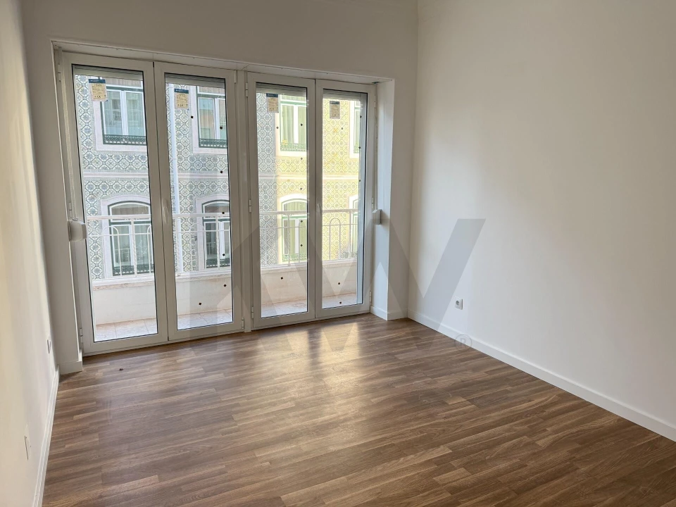 Apartamento T4 para Arrendamento em Campo de Ourique Foto 14