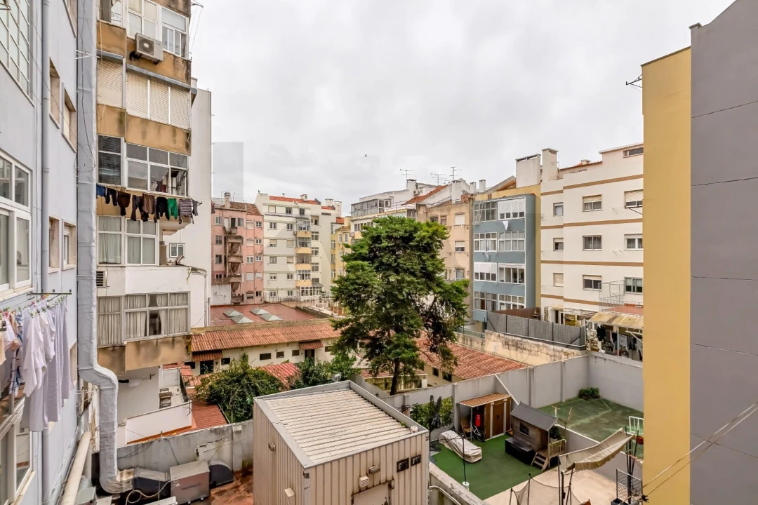 Apartamento T4 para Arrendamento em Campo de Ourique Foto 10