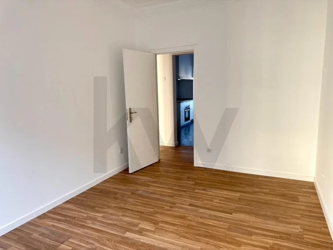 Apartamento T4 para Arrendamento em Campo de Ourique Foto 15