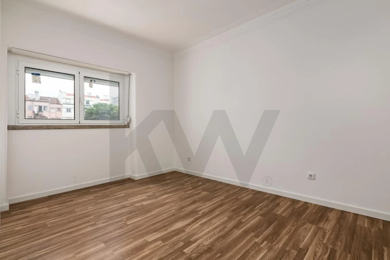 Apartamento T4 para Arrendamento em Campo de Ourique Foto 21