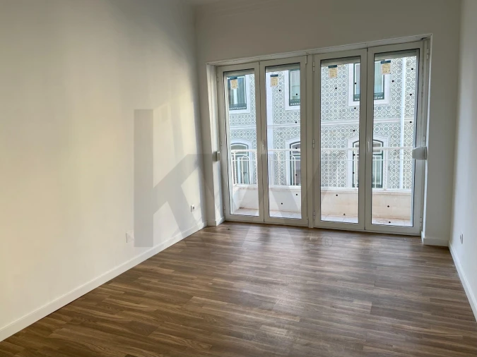 Apartamento T4 para Arrendamento em Campo de Ourique Foto 13