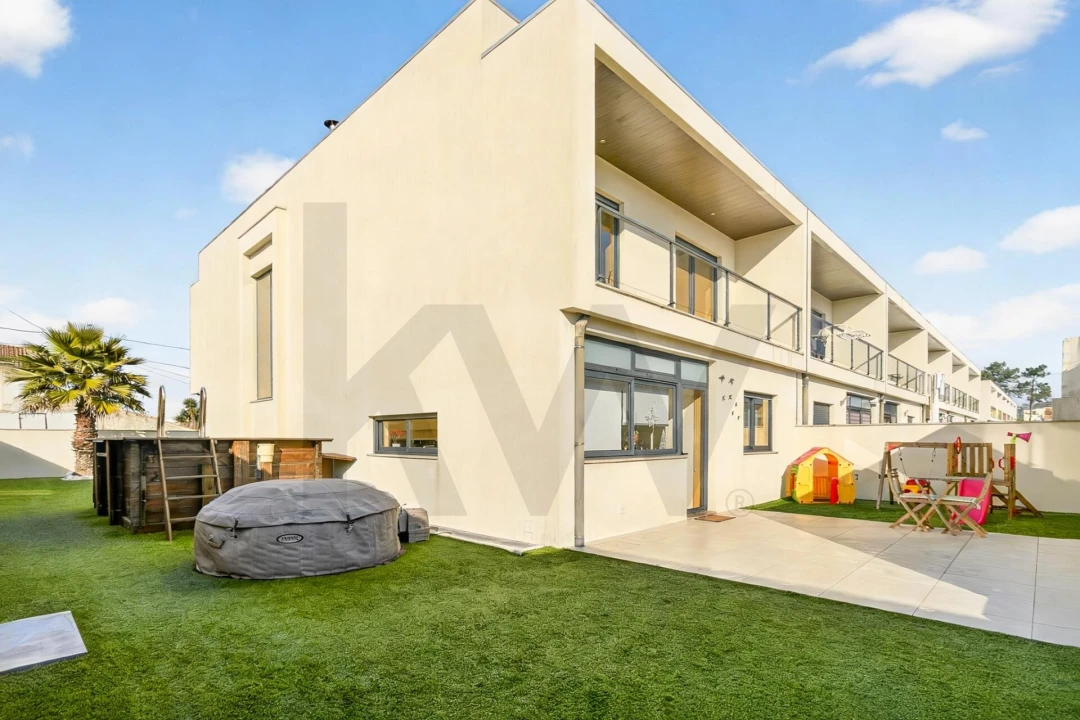 Moradia T4 para Venda em Ovar, São João, Arada e São Vicente de Pereira Jusã Foto 6