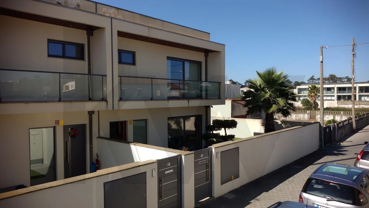 Moradia T4 para Venda em Ovar, São João, Arada e São Vicente de Pereira Jusã Foto 5