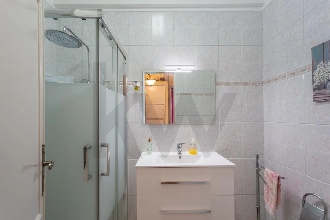 Apartamento T2 para Venda em Cacém e São Marcos Foto 8