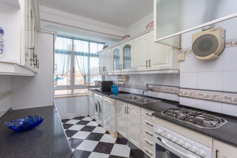 Apartamento T2 para Venda em Cacém e São Marcos Foto 3