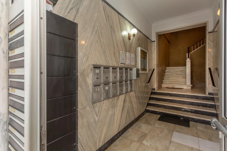 Apartamento T2 para Venda em Cacém e São Marcos Foto 37