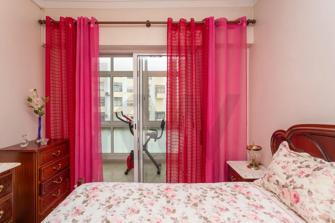 Apartamento T2 para Venda em Cacém e São Marcos Foto 29