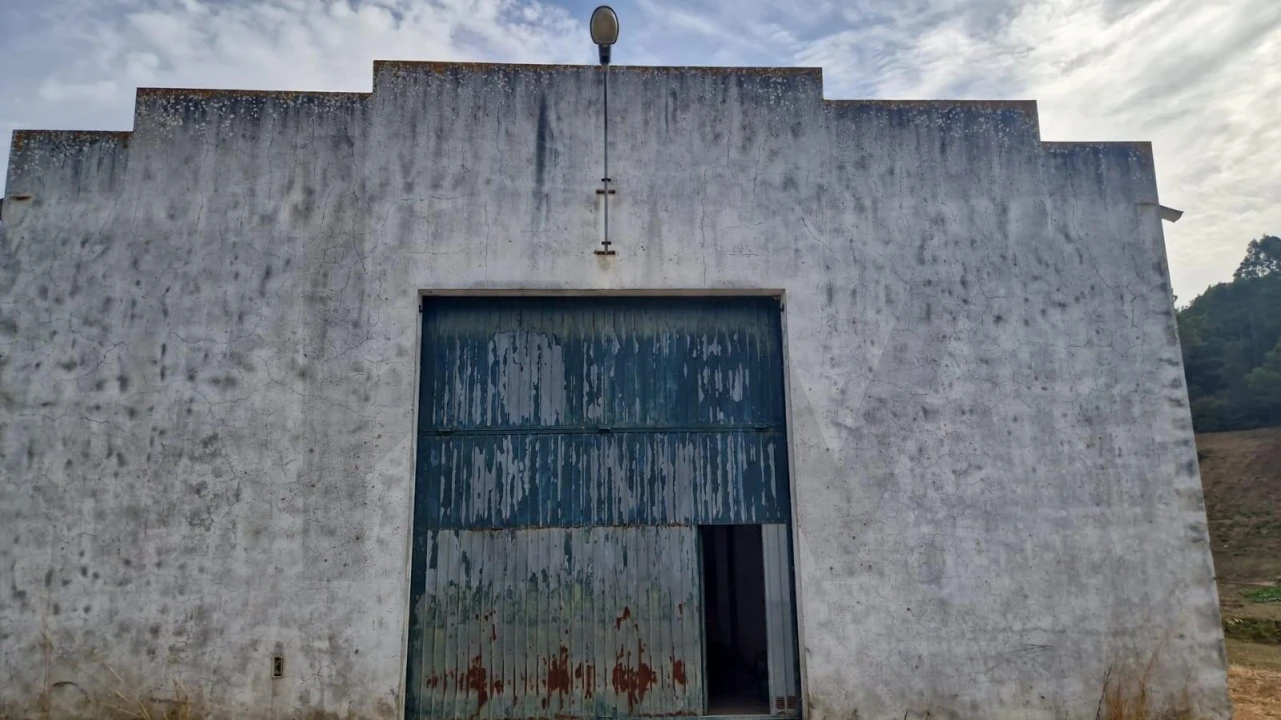 Armazém para Arrendamento em Venda do Pinheiro e Santo Estêvão das Galés Foto 3