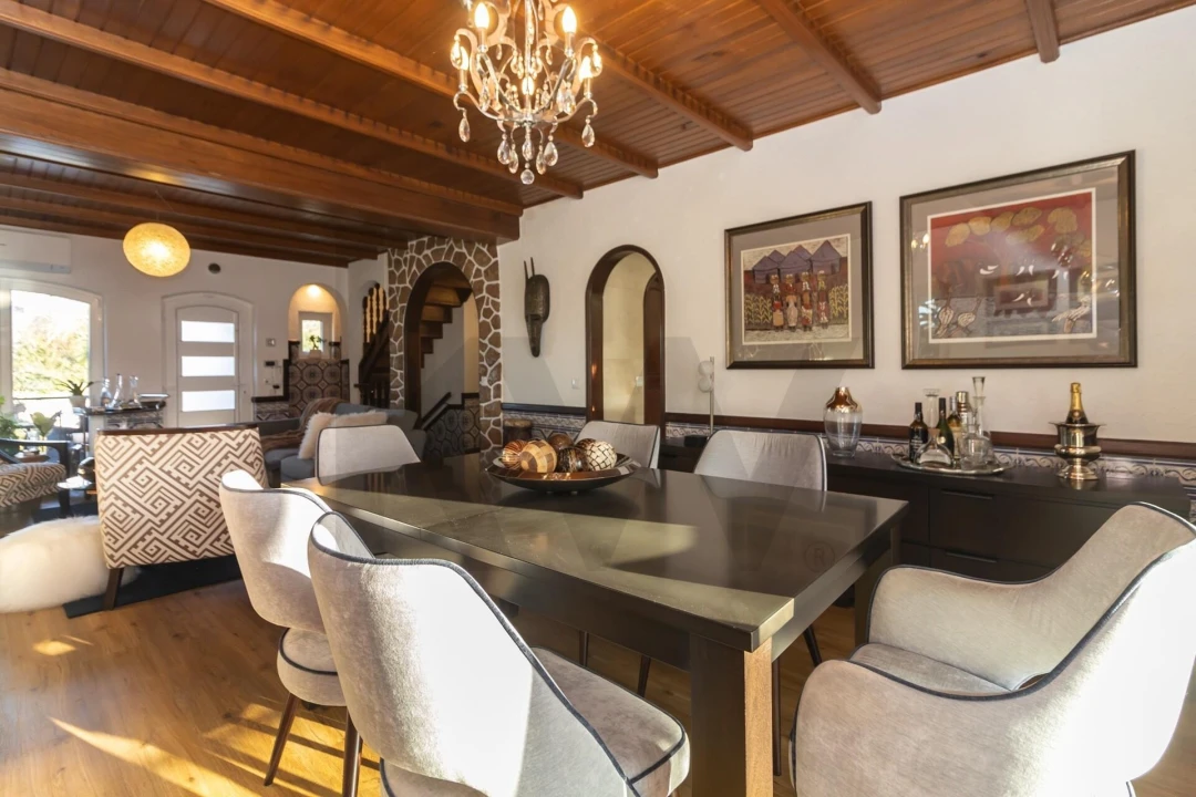 Moradia T6 para Venda em Sesimbra (Castelo) Foto 1