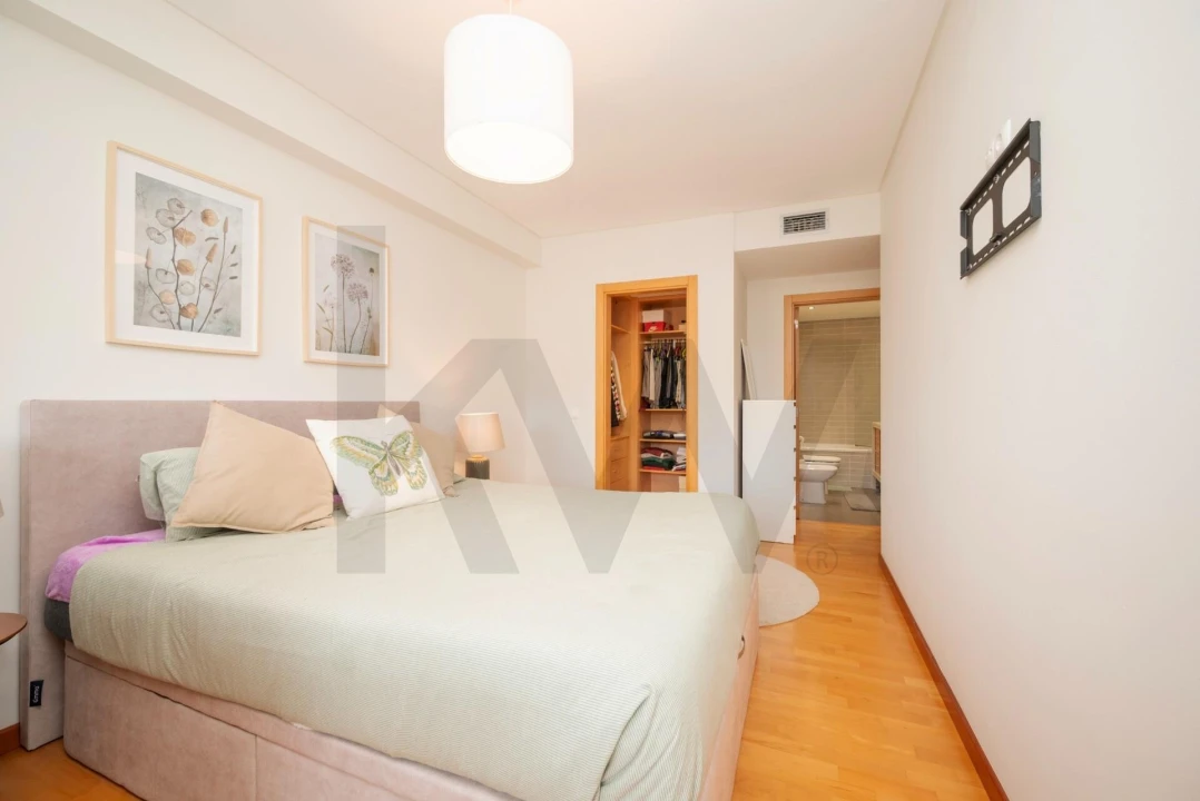 Apartamento T3 para Venda em Camarate, Unhos e Apelação Foto 13