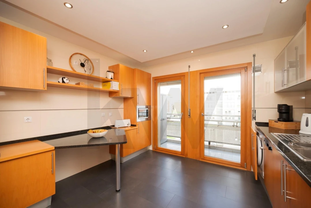 Apartamento T3 para Venda em Camarate, Unhos e Apelação Foto 23