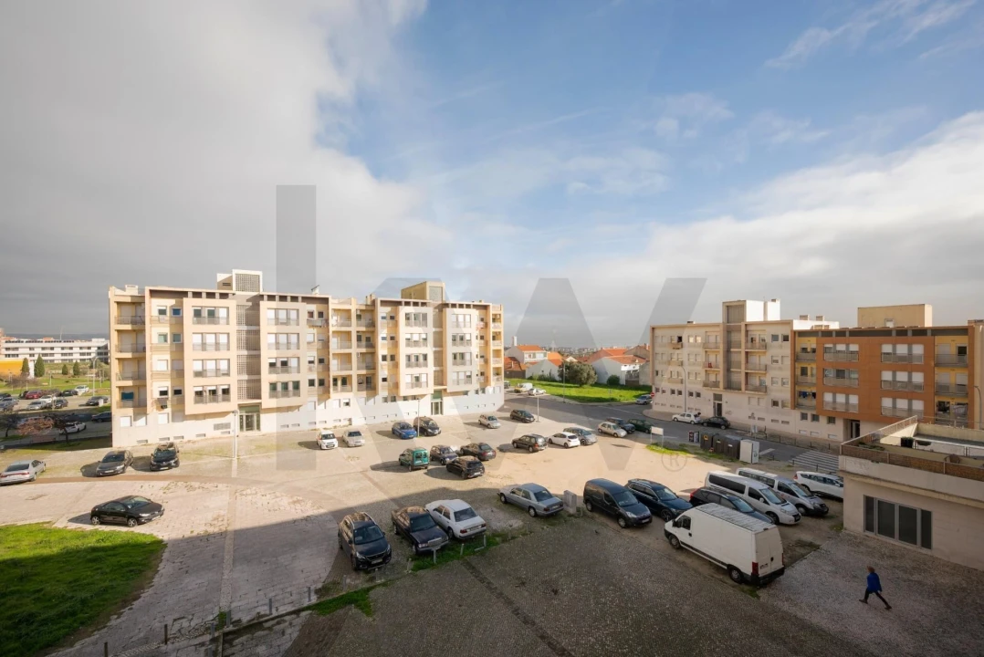 Apartamento T3 para Venda em Camarate, Unhos e Apelação Foto 27