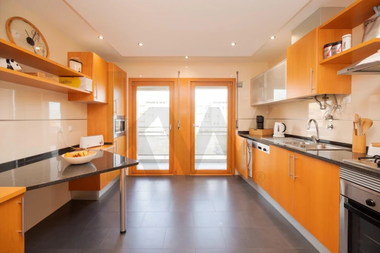 Apartamento T3 para Venda em Camarate, Unhos e Apelação Foto 22