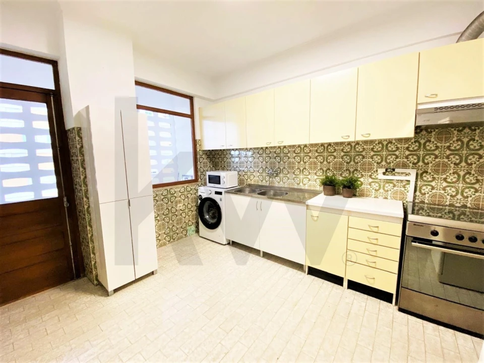 Apartamento T3 para Arrendamento em Sacavém e Prior Velho Foto 3