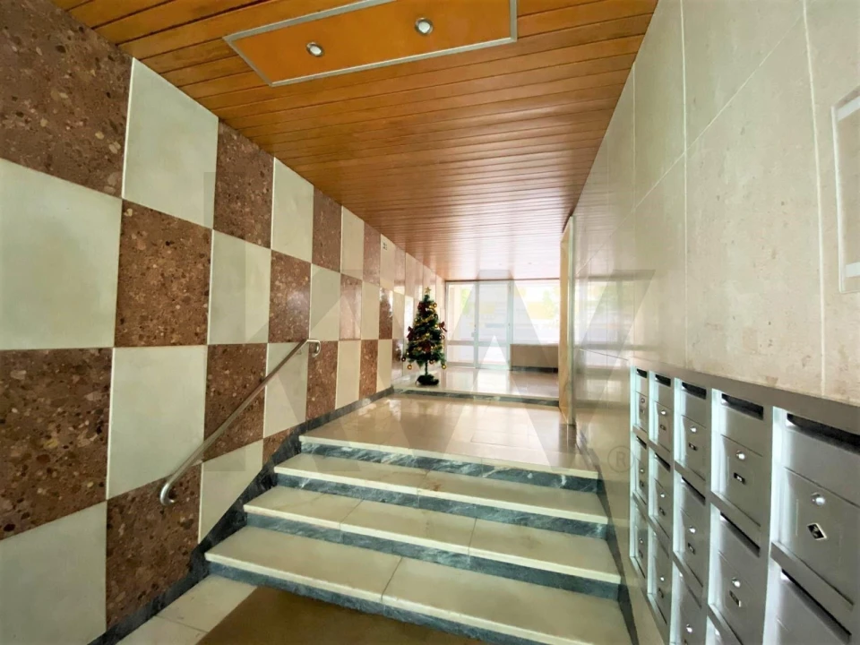 Apartamento T3 para Arrendamento em Sacavém e Prior Velho Foto 19