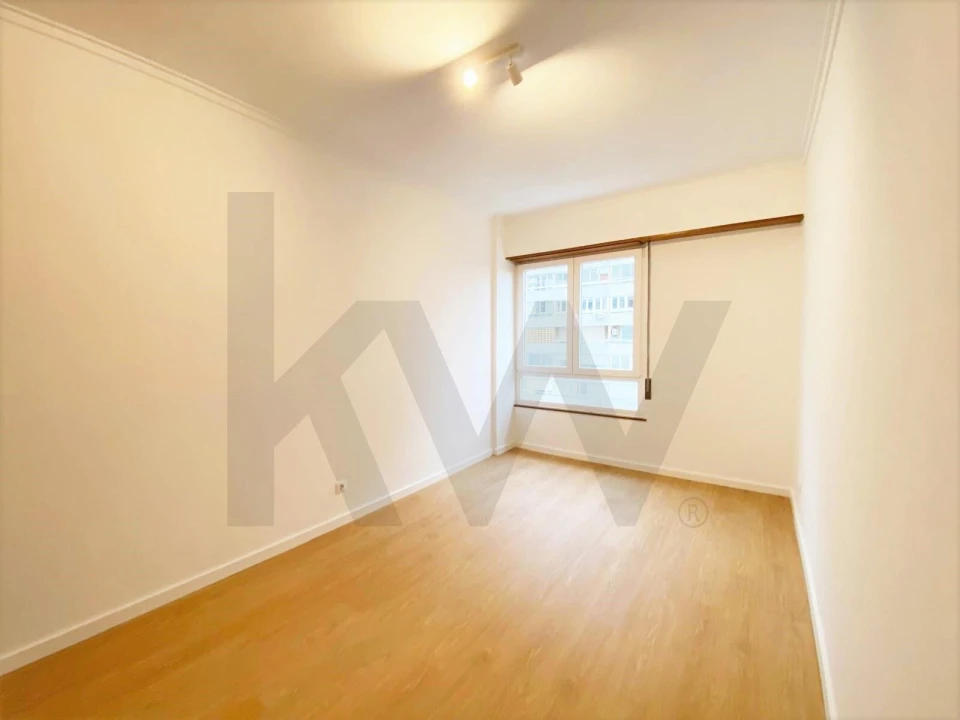 Apartamento T3 para Arrendamento em Sacavém e Prior Velho Foto 6