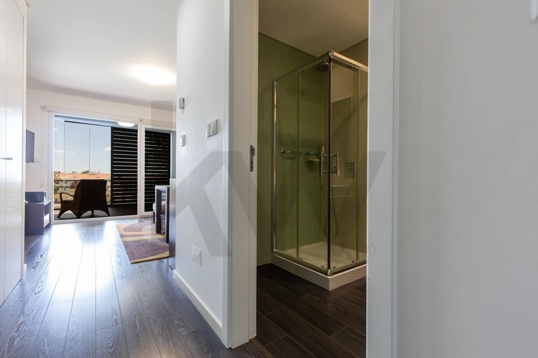 Apartamento T4 para Venda em Carcavelos e Parede Foto 26