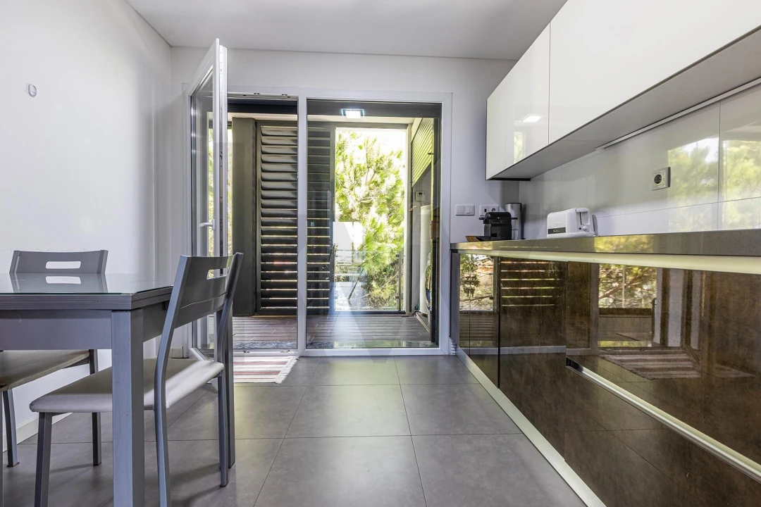 Apartamento T4 para Venda em Carcavelos e Parede Foto 14