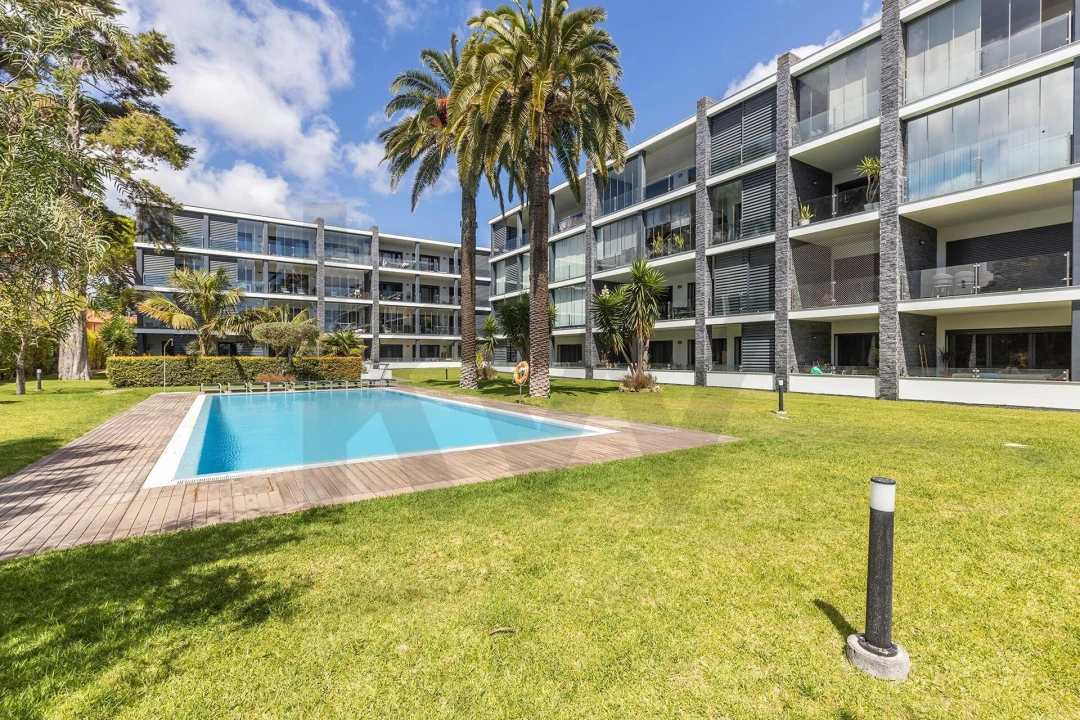 Apartamento T4 para Venda em Carcavelos e Parede Foto 35