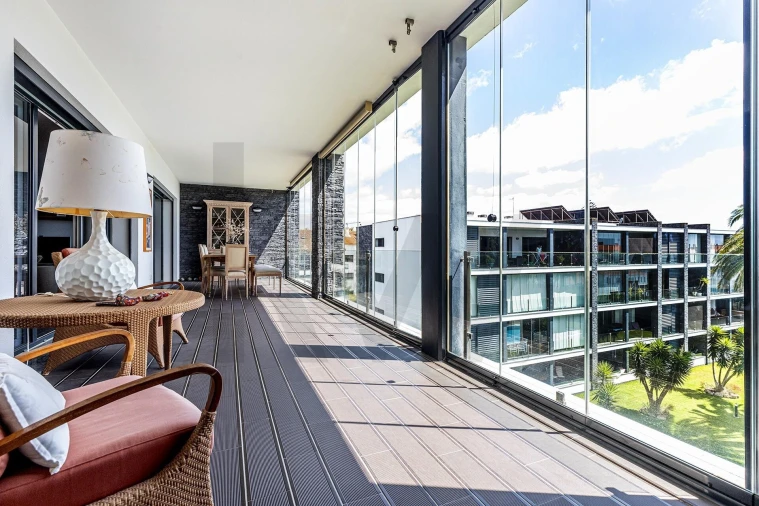 Apartamento T4 para Venda em Carcavelos e Parede Foto 4