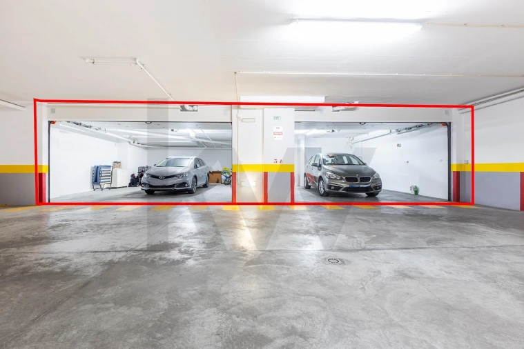 Apartamento T4 para Venda em Carcavelos e Parede Foto 11