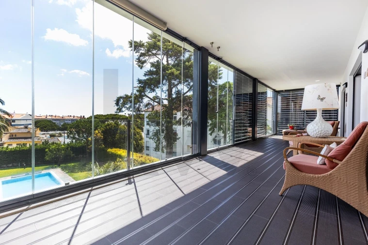 Apartamento T4 para Venda em Carcavelos e Parede Foto 3