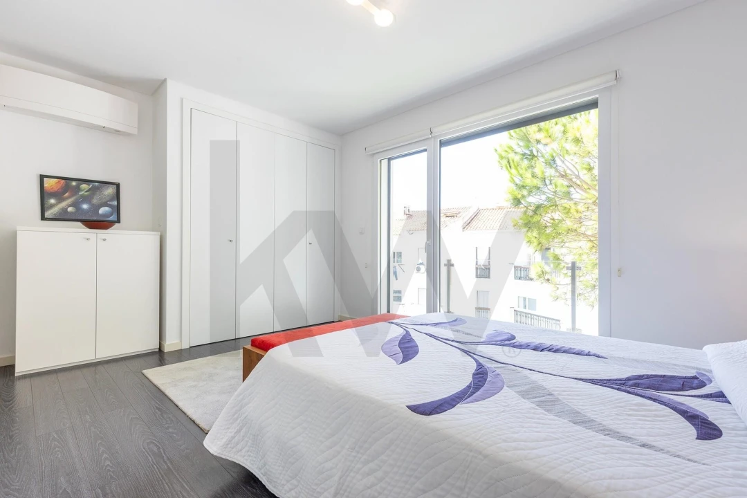 Apartamento T4 para Venda em Carcavelos e Parede Foto 20