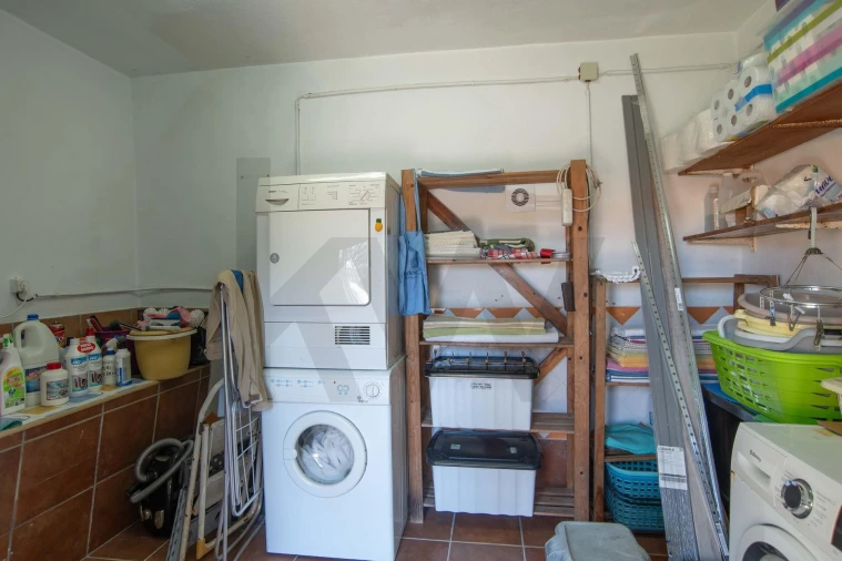 Negócio para Venda em São João Baptista e Santa Maria dos Olivais Foto 74