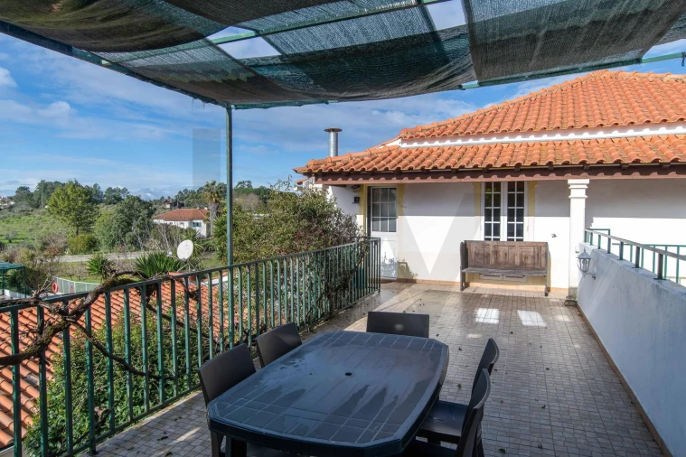 Negócio para Venda em São João Baptista e Santa Maria dos Olivais Foto 73