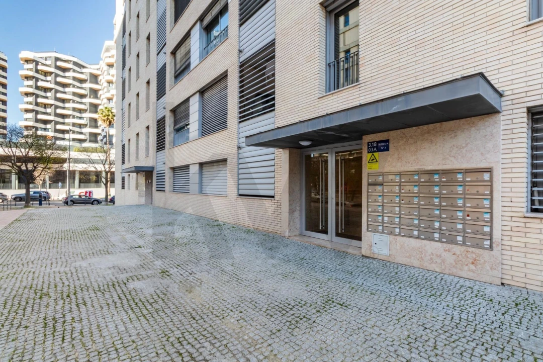 Apartamento T2 para Venda em Olivais Foto 35