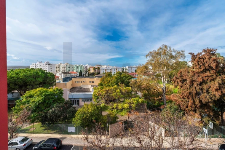 Apartamento T3 para Venda em Faro (Sé e São Pedro) Foto 34