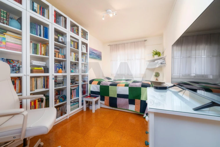 Apartamento T3 para Venda em Faro (Sé e São Pedro) Foto 11