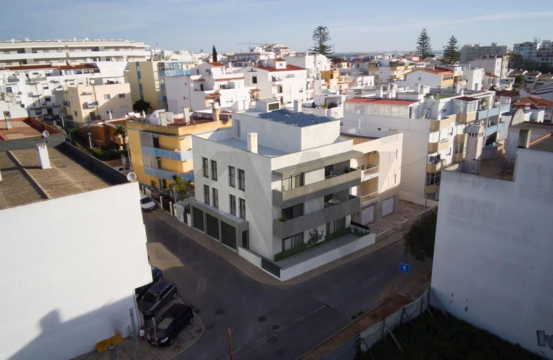 Apartamento T2 para Venda em Portimão Foto 8