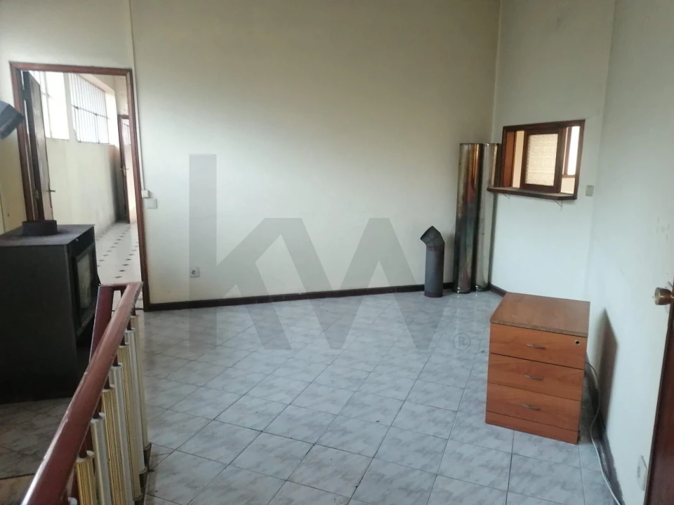 Armazém para Venda em Canedo, Vale e Vila Maior Foto 17