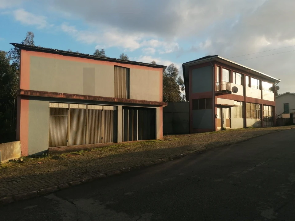 Armazém para Venda em Canedo, Vale e Vila Maior Foto 1